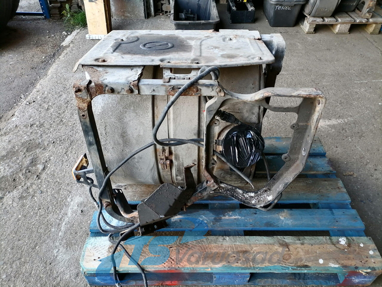 Volvo Muffler 20894953 - Susturucu - Kamyon: fotoğraf 4 Volvo Muffler 20894953 - Susturucu - Kamyon: fotoğraf 4