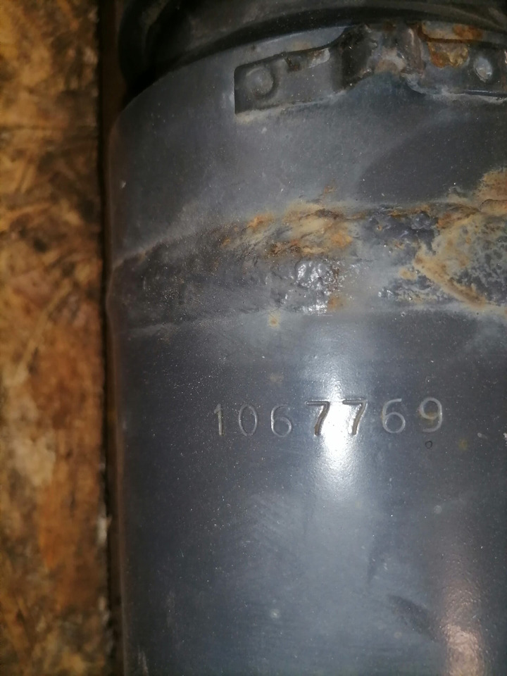 Volvo Propeller shaft 1067769 - Şaft - Kamyon: fotoğraf 5 Volvo Propeller shaft 1067769 - Şaft - Kamyon: fotoğraf 5