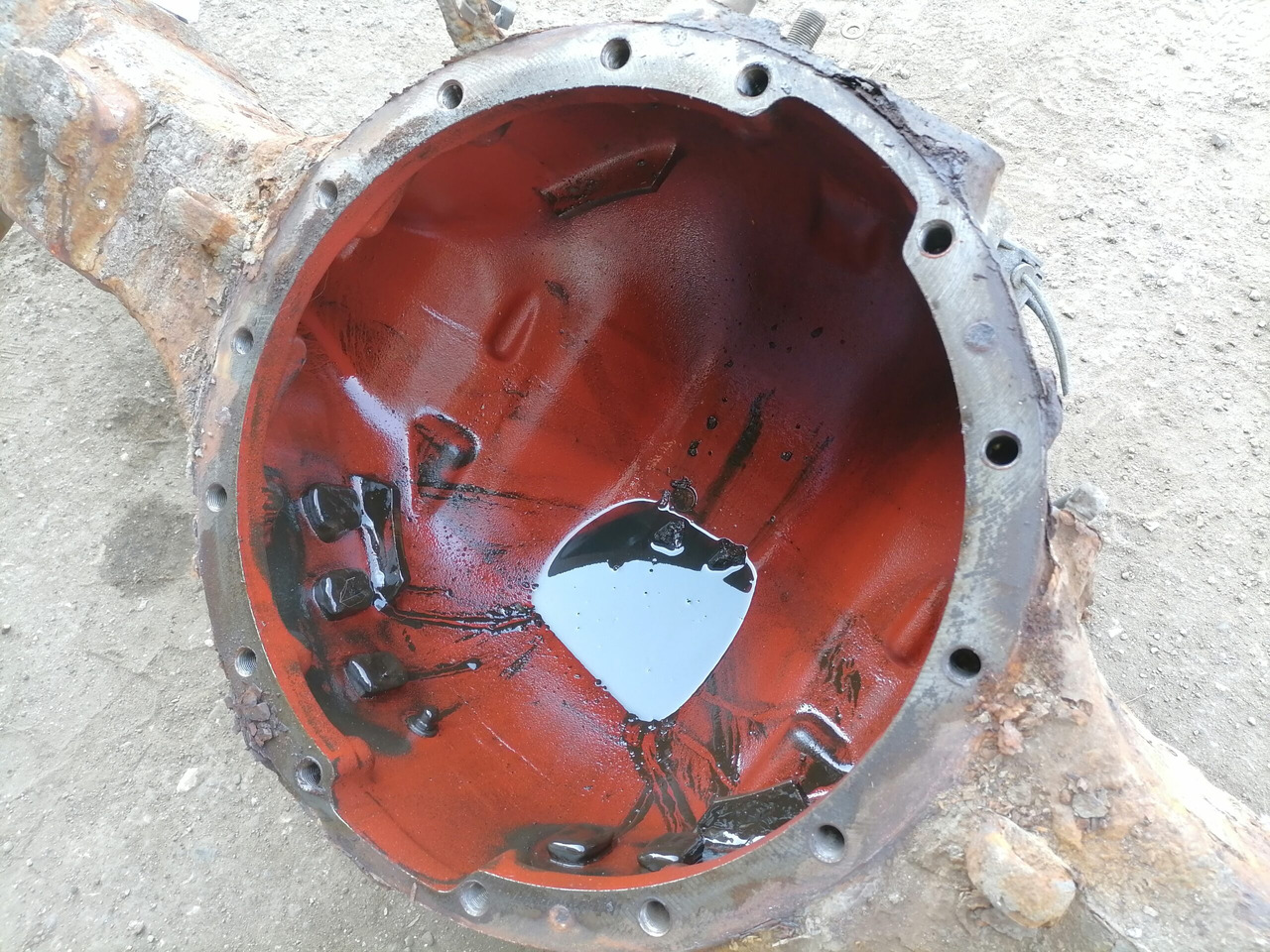 Volvo Rear axel housing 3192474 - Aks ve yedek parça - Kamyon: fotoğraf 3 Volvo Rear axel housing 3192474 - Aks ve yedek parça - Kamyon: fotoğraf 3
