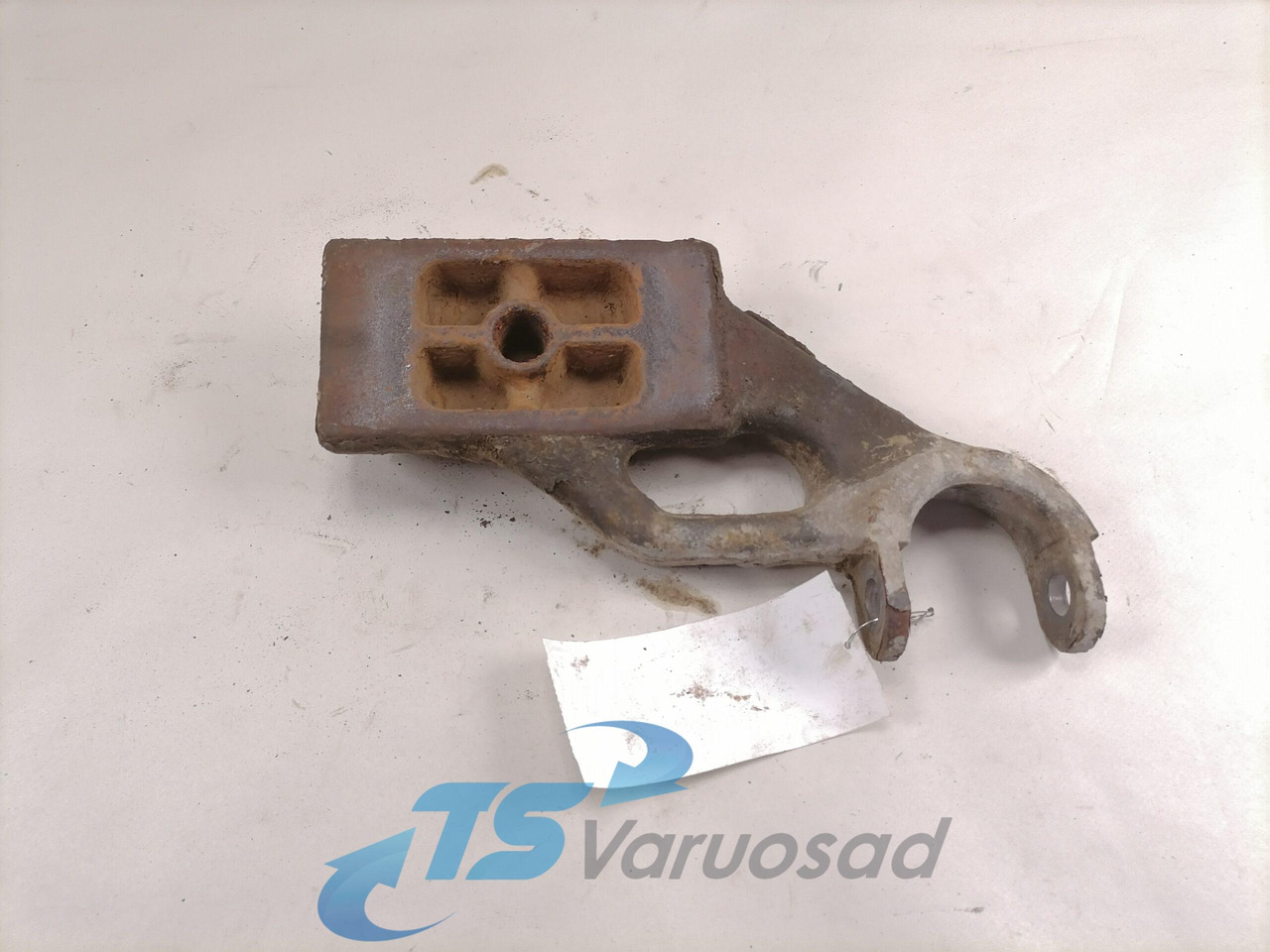 Volvo Shock absorber mounting 22118968 - Süspansiyon - Kamyon: fotoğraf 3 Volvo Shock absorber mounting 22118968 - Süspansiyon - Kamyon: fotoğraf 3