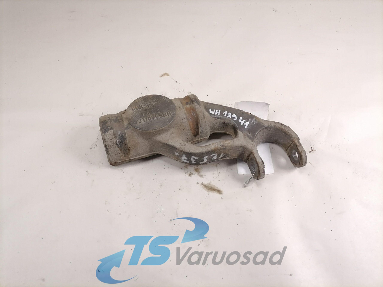 Volvo Shock absorber mounting 22118969 - Süspansiyon - Kamyon: fotoğraf 1 Volvo Shock absorber mounting 22118969 - Süspansiyon - Kamyon: fotoğraf 1
