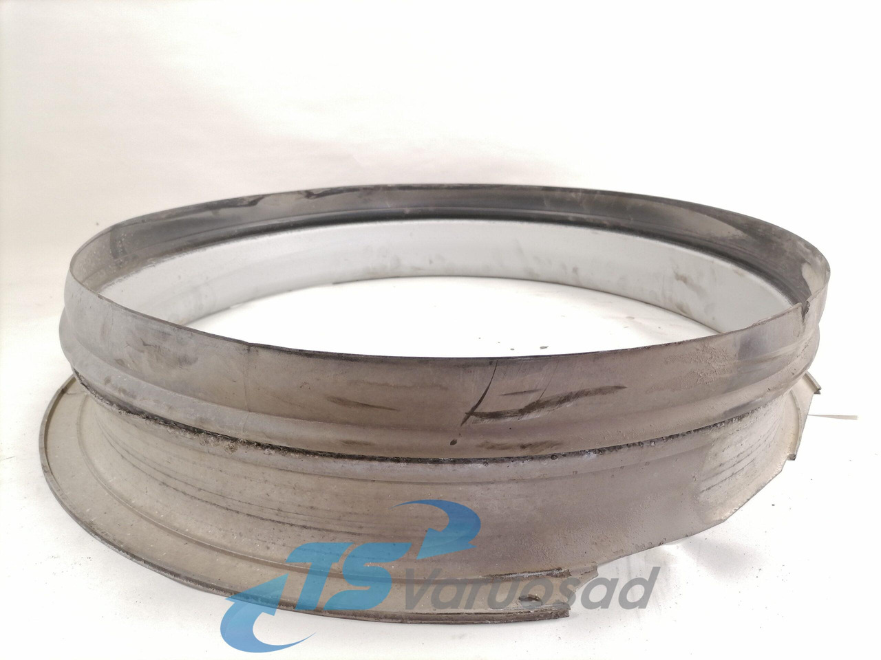 Volvo Ventilaatori metallrõngas 20878899 - Radyatör - Kamyon: fotoğraf 2 Volvo Ventilaatori metallrõngas 20878899 - Radyatör - Kamyon: fotoğraf 2