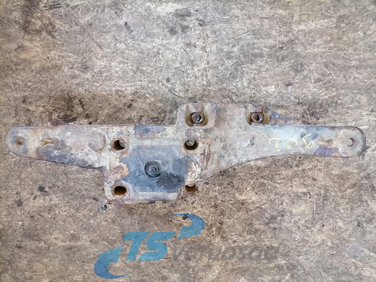 Volvo Volvo drive axle / axle mounting / airbag carrier 20428752 - Aks ve yedek parça - Kamyon: fotoğraf 4 Volvo Volvo drive axle / axle mounting / airbag carrier 20428752 - Aks ve yedek parça - Kamyon: fotoğraf 4