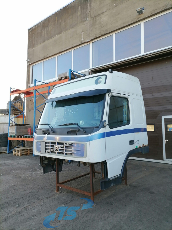 Volvo Volvo kabiin 85111210 - Kabin ve iç mekan - Kamyon: fotoğraf 1 Volvo Volvo kabiin 85111210 - Kabin ve iç mekan - Kamyon: fotoğraf 1