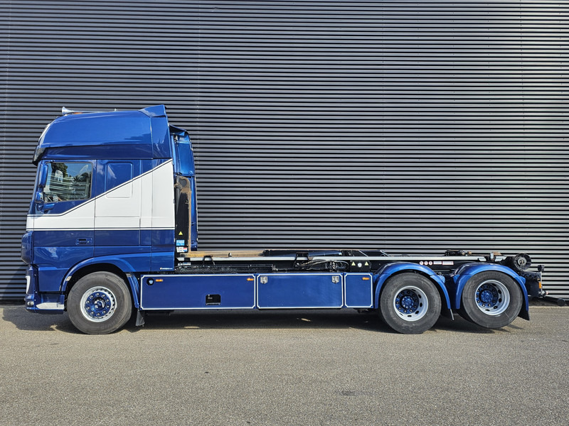 DAF XF 530 SSC 6x2 VDL HOOKLIFT 660 cm - Kancalı yükleyici kamyon: fotoğraf 4 DAF XF 530 SSC 6x2 VDL HOOKLIFT 660 cm - Kancalı yükleyici kamyon: fotoğraf 4