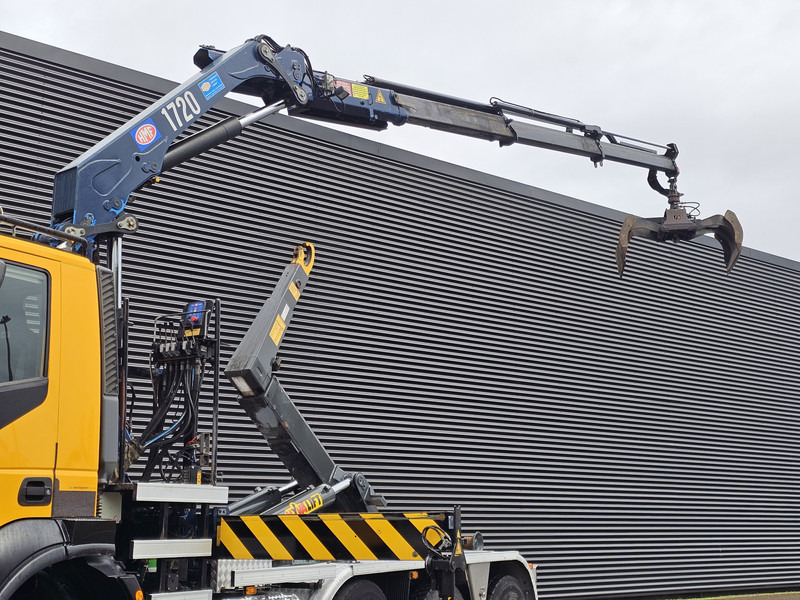 Iveco TRAKKER 380 8X6 / EURO 6 / CRANE + HOOKLIFT - Kancalı yükleyici kamyon, Vinçli kamyon: fotoğraf 2 Iveco TRAKKER 380 8X6 / EURO 6 / CRANE + HOOKLIFT - Kancalı yükleyici kamyon, Vinçli kamyon: fotoğraf 2