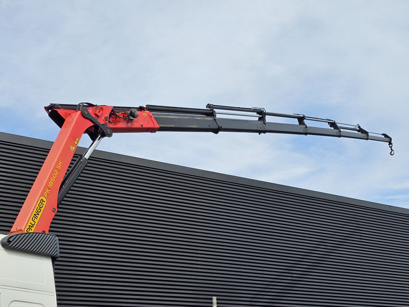 Volvo FM420 4x2 / PALFINGER 18502 - 17 mtr / CRANE / KRAN - Sal/ Açık kasa kamyon, Vinçli kamyon: fotoğraf 4 Volvo FM420 4x2 / PALFINGER 18502 - 17 mtr / CRANE / KRAN - Sal/ Açık kasa kamyon, Vinçli kamyon: fotoğraf 4