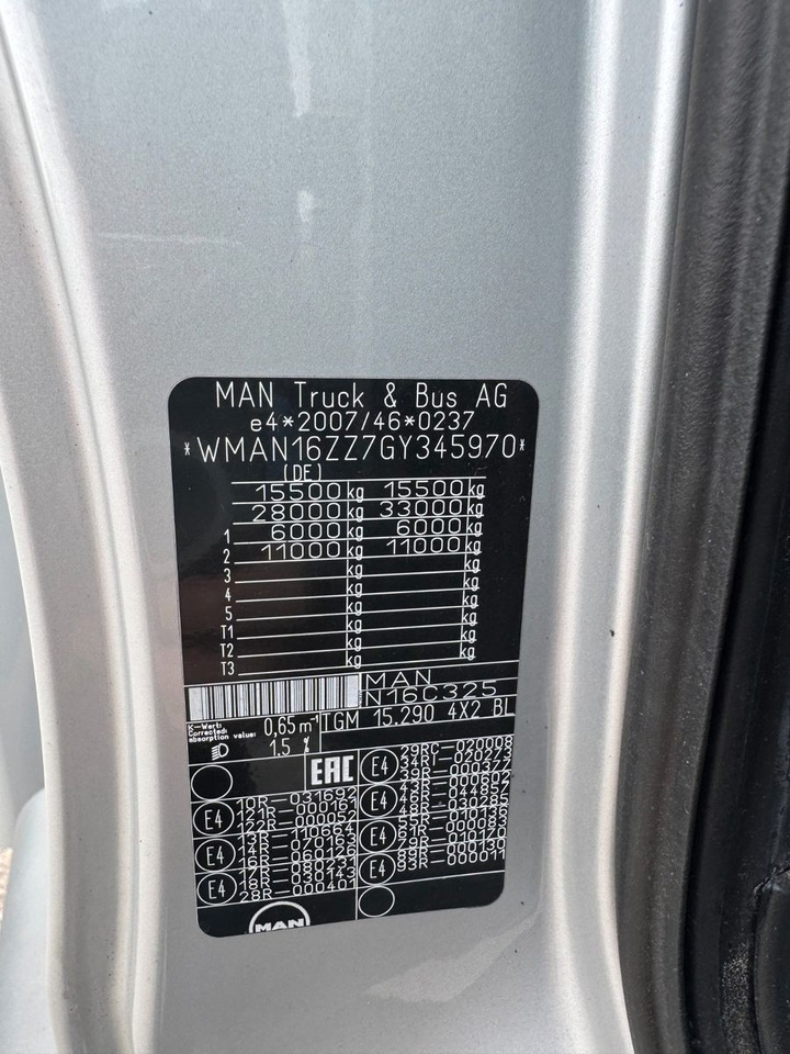 MAN 15.290 4X2 Koffer mit Hebebühne AHK - Kapalı kasa kamyon: fotoğraf 3 MAN 15.290 4X2 Koffer mit Hebebühne AHK - Kapalı kasa kamyon: fotoğraf 3