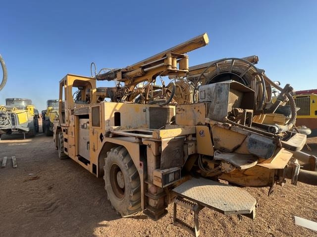 Putzmeister WETKRET5 - Mobil beton pompası: fotoğraf 2 Putzmeister WETKRET5 - Mobil beton pompası: fotoğraf 2