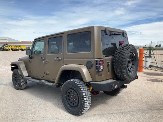 Jeep Wrangler JK Command - Binek araba: fotoğraf 2 Jeep Wrangler JK Command - Binek araba: fotoğraf 2