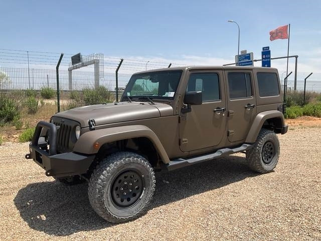 Jeep Wrangler JK Command - Binek araba: fotoğraf 1 Jeep Wrangler JK Command - Binek araba: fotoğraf 1