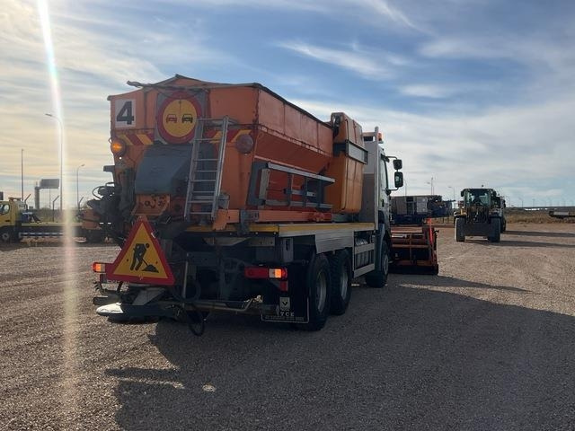 Renault Kerax 430DXI - Kar küreme aracı: fotoğraf 3 Renault Kerax 430DXI - Kar küreme aracı: fotoğraf 3