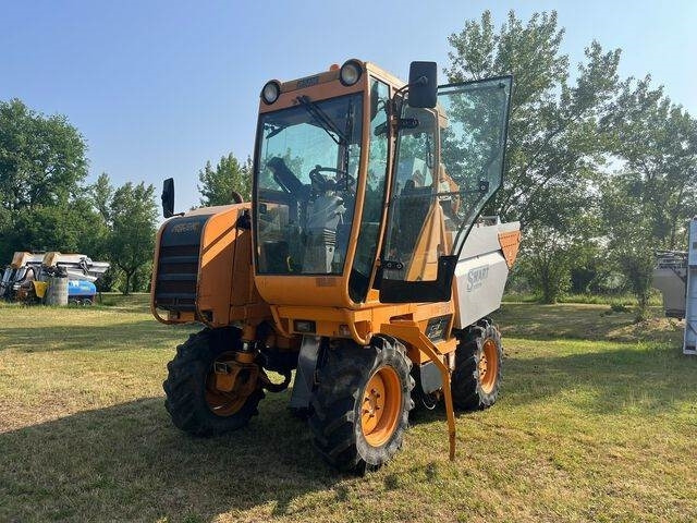 Pellenc MAV 3125 - Üzüm hasat makinası: fotoğraf 1 Pellenc MAV 3125 - Üzüm hasat makinası: fotoğraf 1