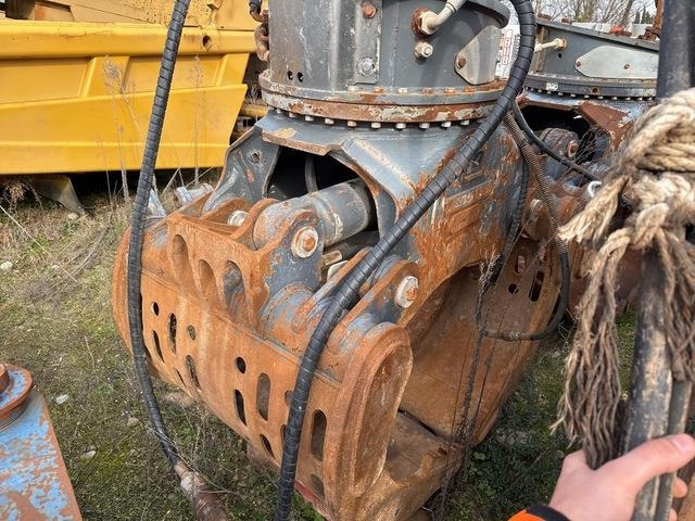 Liebherr SG30B - Çeneli kepçe: fotoğraf 2 Liebherr SG30B - Çeneli kepçe: fotoğraf 2