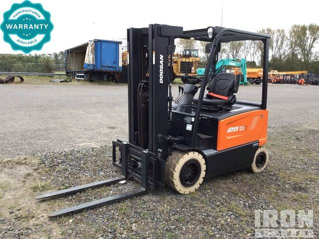Doosan B25X-7 PLUS - Elektrikli forklift: fotoğraf 1 Doosan B25X-7 PLUS - Elektrikli forklift: fotoğraf 1