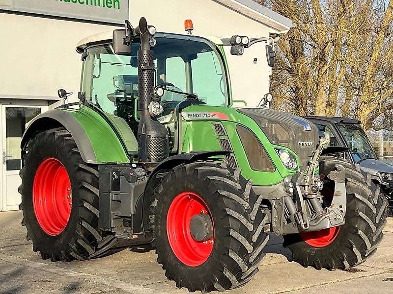 Fendt 714 Vario ProfiPlus - Traktör: fotoğraf 4 Fendt 714 Vario ProfiPlus - Traktör: fotoğraf 4