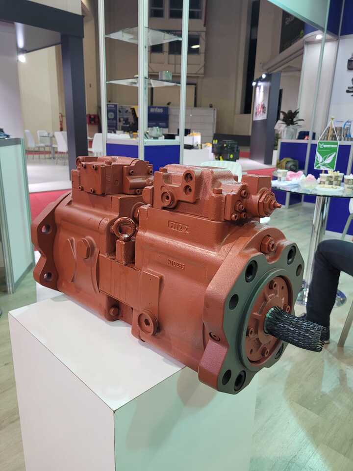 KAWASAKİ K3V112DT-HNOV - Hidrolik pompa - İş makinaları: fotoğraf 2 KAWASAKİ K3V112DT-HNOV - Hidrolik pompa - İş makinaları: fotoğraf 2