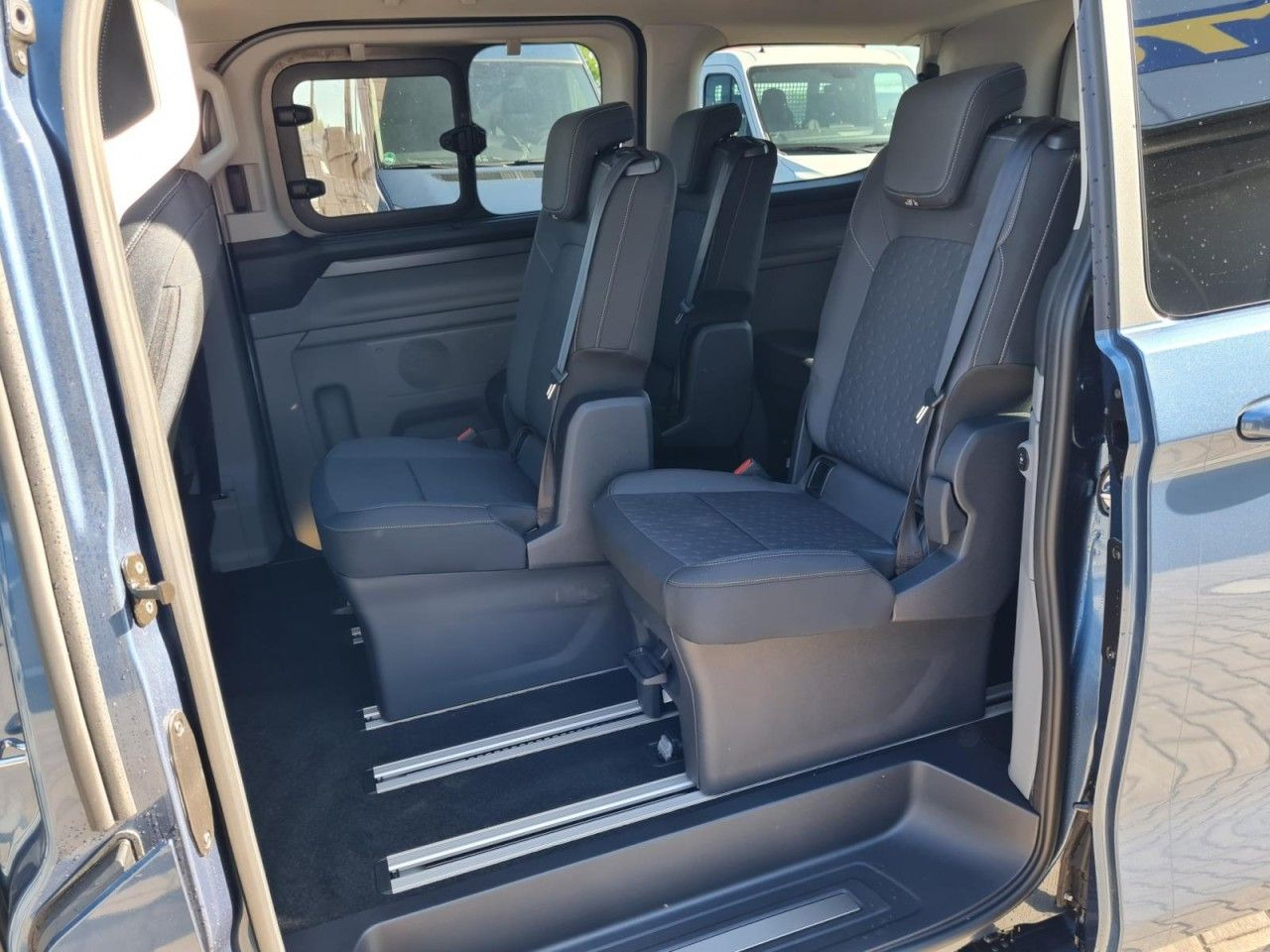 Minivan Ford Tourneo Custom 320 Titanium L1 AG 8-Sitze LED KA: fotoğraf 20