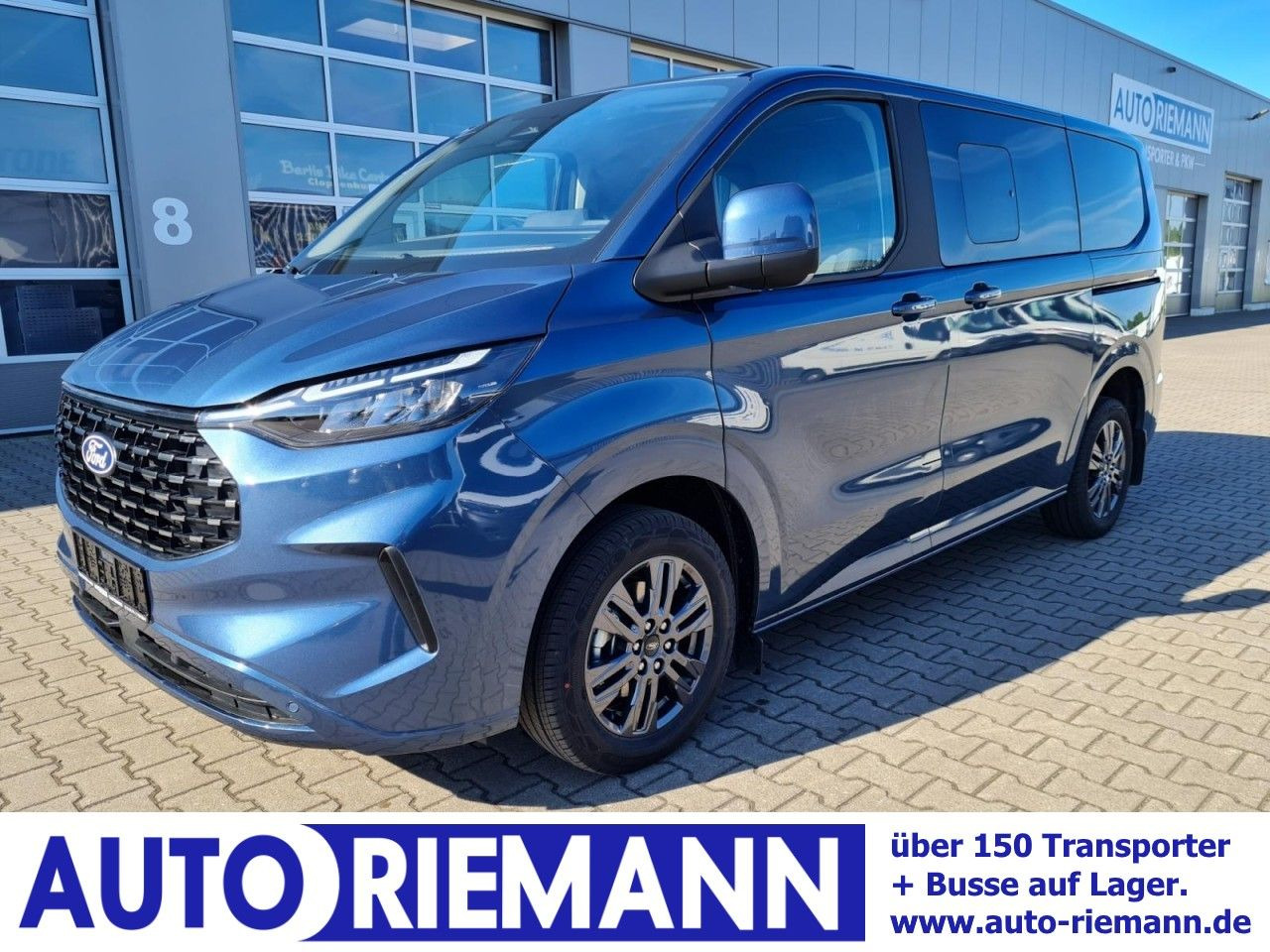 Ford Tourneo Custom 320 Titanium L1 AG 8-Sitze LED KA - Minivan: fotoğraf 1 Ford Tourneo Custom 320 Titanium L1 AG 8-Sitze LED KA - Minivan: fotoğraf 1