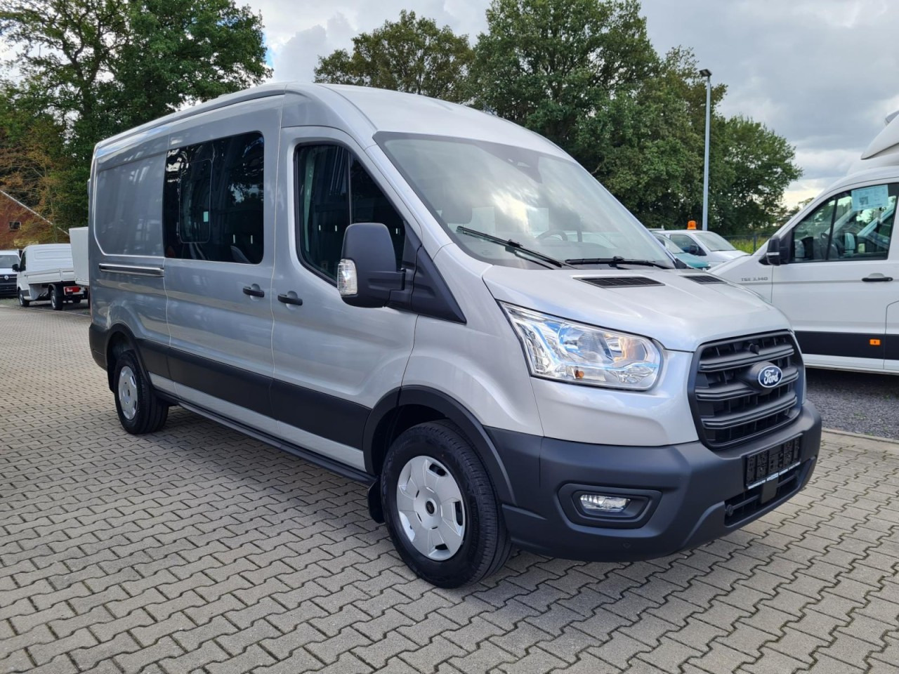 Ford Transit 3,5t Kasten Doka TDCi L3 Trend AHK PDC KAMERA - Panelvan, Çift kabin kamyonet: fotoğraf 3 Ford Transit 3,5t Kasten Doka TDCi L3 Trend AHK PDC KAMERA - Panelvan, Çift kabin kamyonet: fotoğraf 3