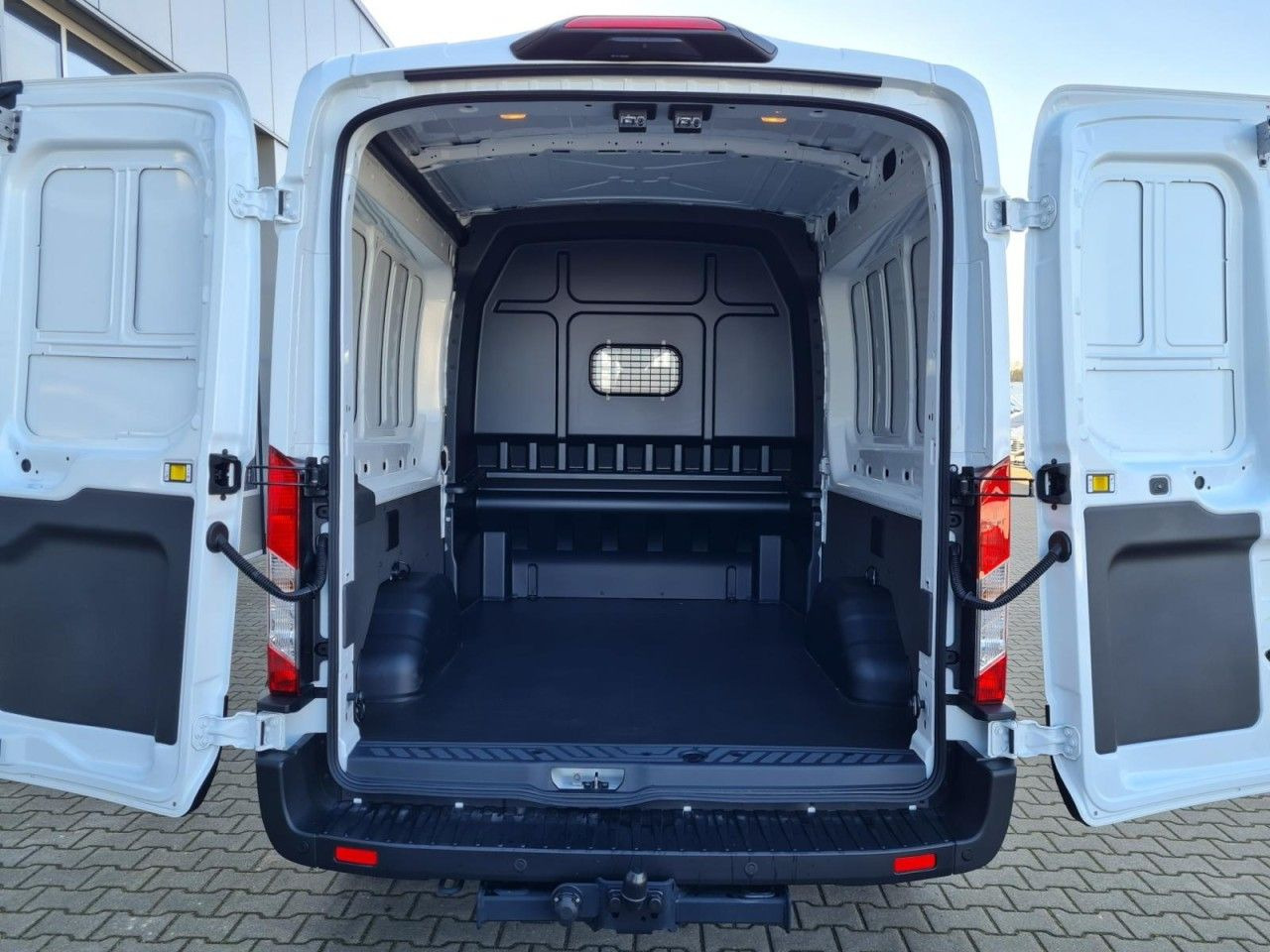 Ford Transit 350 Kasten Doka mixto TDCi L3 Trend AHK - Panelvan: fotoğraf 5 Ford Transit 350 Kasten Doka mixto TDCi L3 Trend AHK - Panelvan: fotoğraf 5