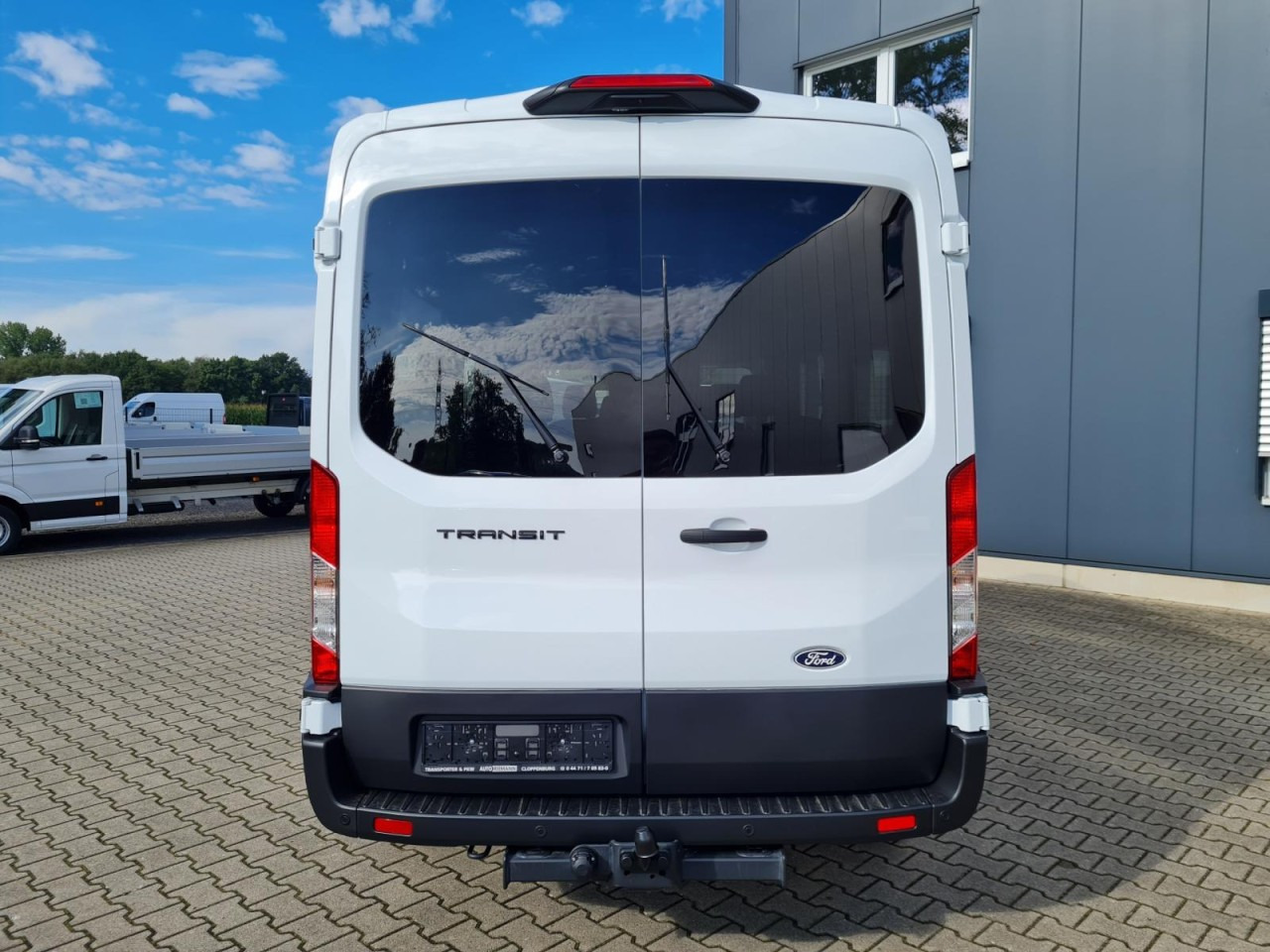 Ford Transit 350 Kombi TDCi L3 AG Trend 9 Sitze AHK KAMERA - Minibüs, Minivan: fotoğraf 5 Ford Transit 350 Kombi TDCi L3 AG Trend 9 Sitze AHK KAMERA - Minibüs, Minivan: fotoğraf 5
