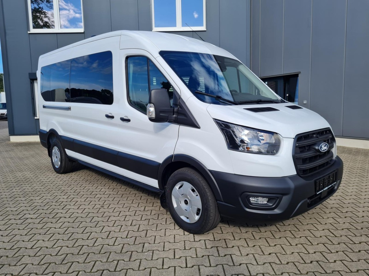 Ford Transit 350 Kombi TDCi L3 Trend 9 Sitzer AUTOMATIK - Minibüs, Minivan: fotoğraf 3 Ford Transit 350 Kombi TDCi L3 Trend 9 Sitzer AUTOMATIK - Minibüs, Minivan: fotoğraf 3