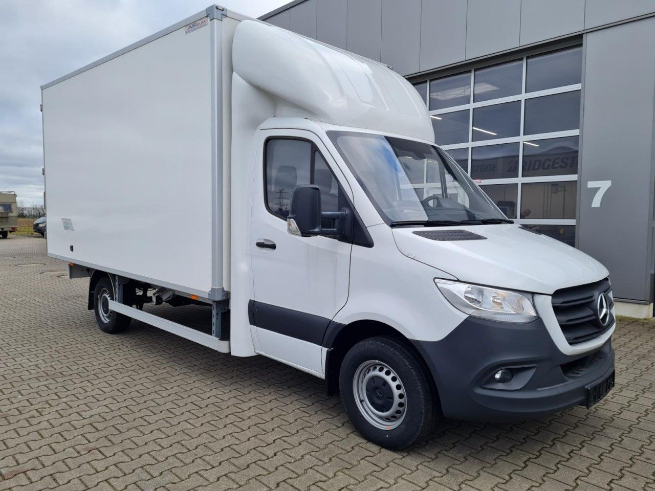 Mercedes-Benz Sprinter 315 CDi Koffer lang MBux Klima - Kapalı kasa kamyonet: fotoğraf 3 Mercedes-Benz Sprinter 315 CDi Koffer lang MBux Klima - Kapalı kasa kamyonet: fotoğraf 3