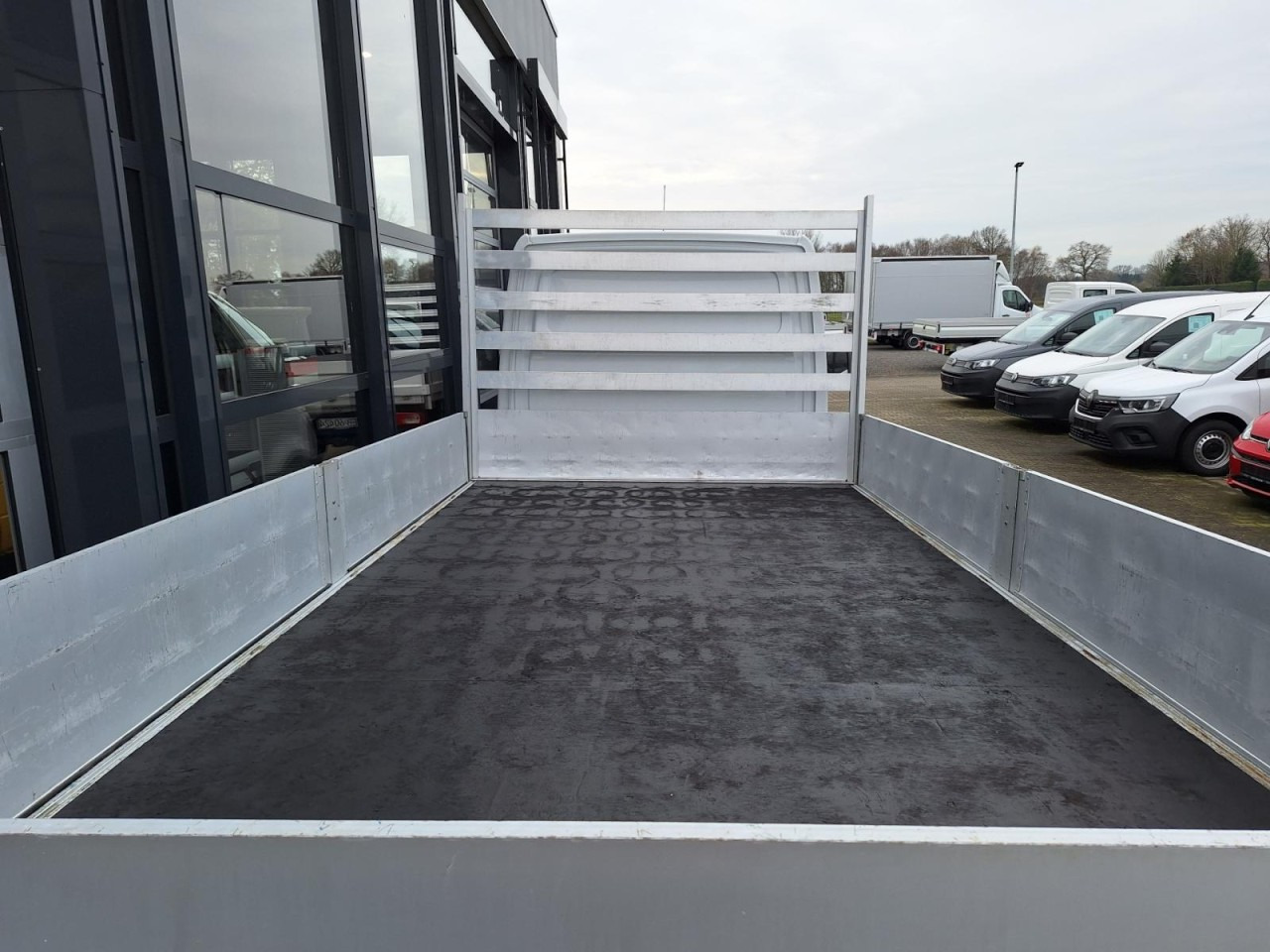 Mercedes-Benz Sprinter 317 CDI Pritsche L4 RWD AHK KLIMA TEMPOMAT - Açık kasa kamyonet: fotoğraf 3 Mercedes-Benz Sprinter 317 CDI Pritsche L4 RWD AHK KLIMA TEMPOMAT - Açık kasa kamyonet: fotoğraf 3