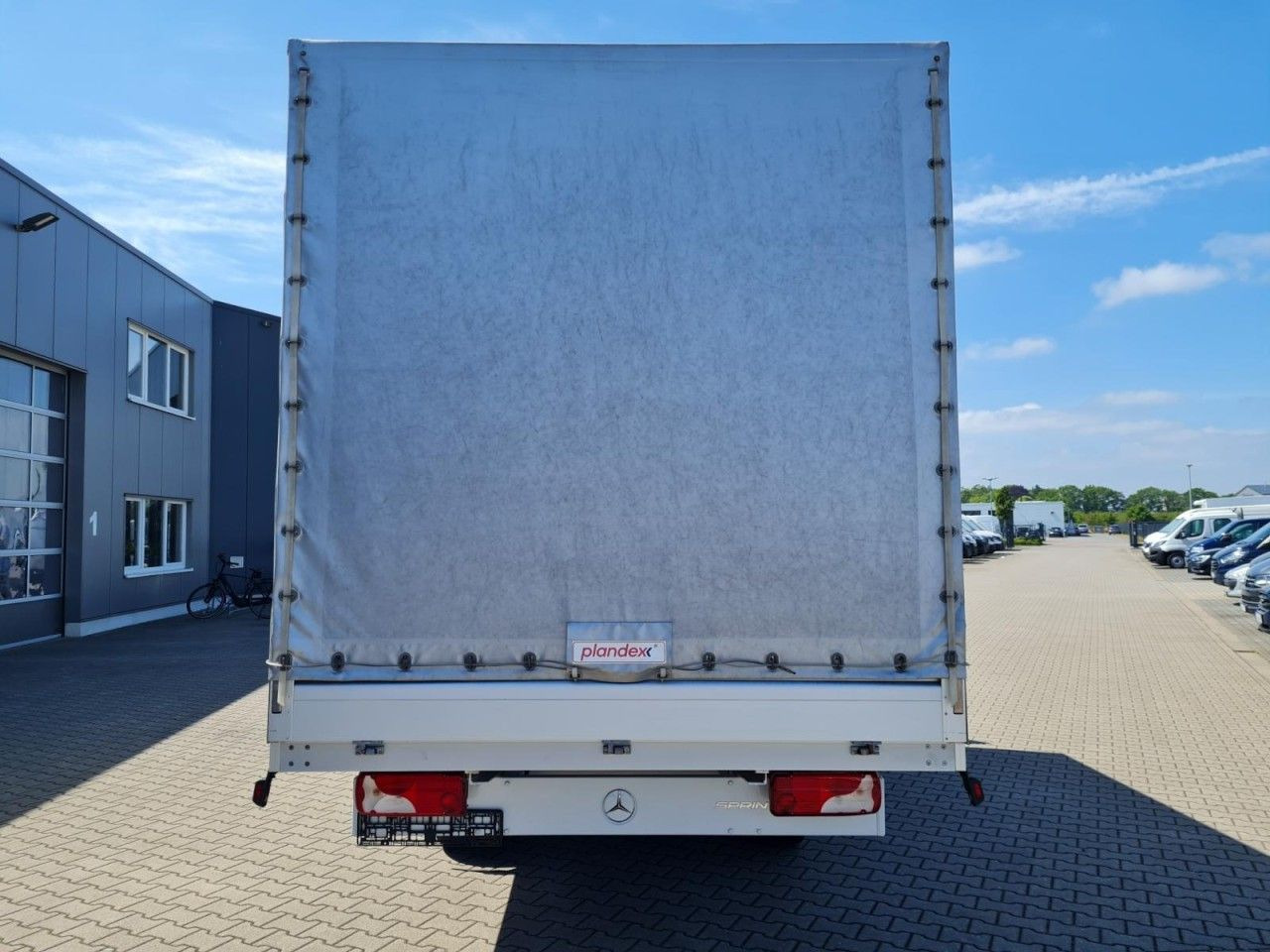 Mercedes-Benz Sprinter 317 Pritsche Plane 10 Pal. RWD LED - Tenteli kamyonet: fotoğraf 5 Mercedes-Benz Sprinter 317 Pritsche Plane 10 Pal. RWD LED - Tenteli kamyonet: fotoğraf 5