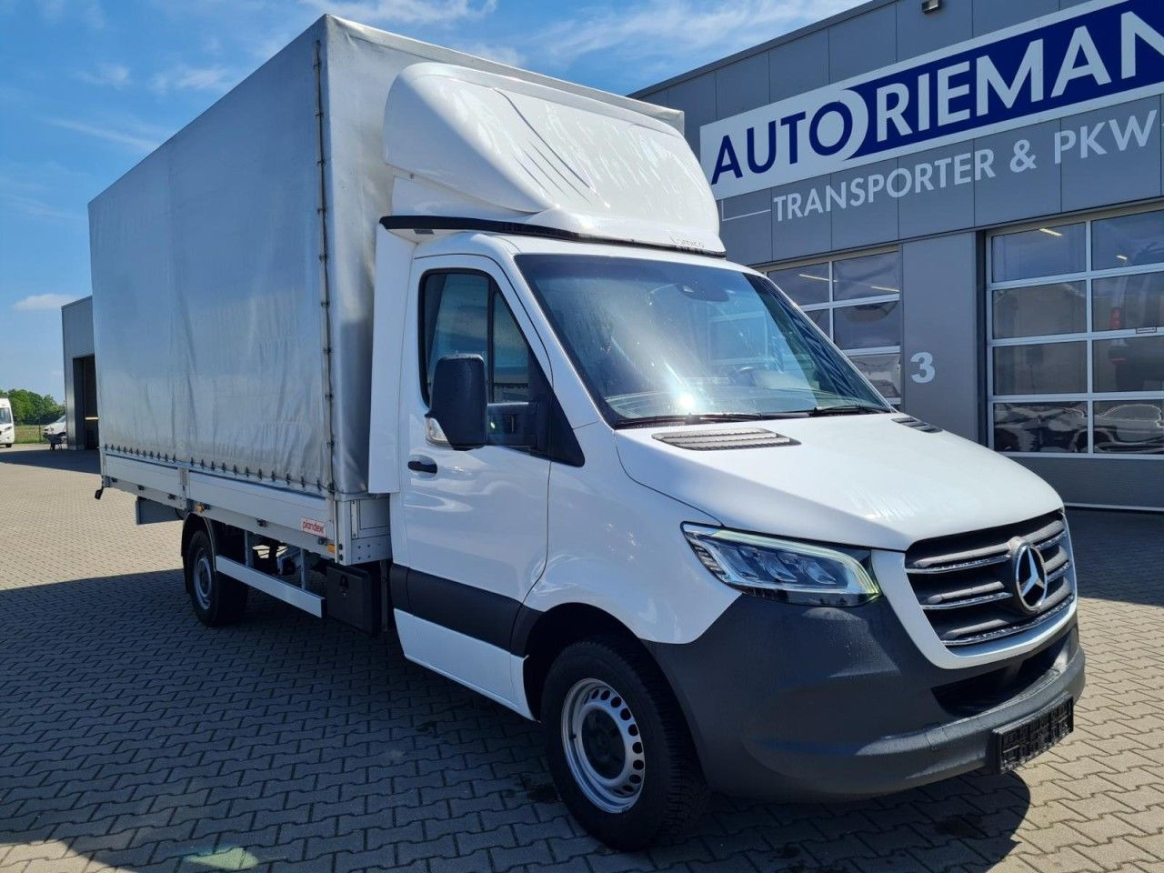Mercedes-Benz Sprinter 317 Pritsche Plane 10 Pal. RWD LED - Tenteli kamyonet: fotoğraf 3 Mercedes-Benz Sprinter 317 Pritsche Plane 10 Pal. RWD LED - Tenteli kamyonet: fotoğraf 3