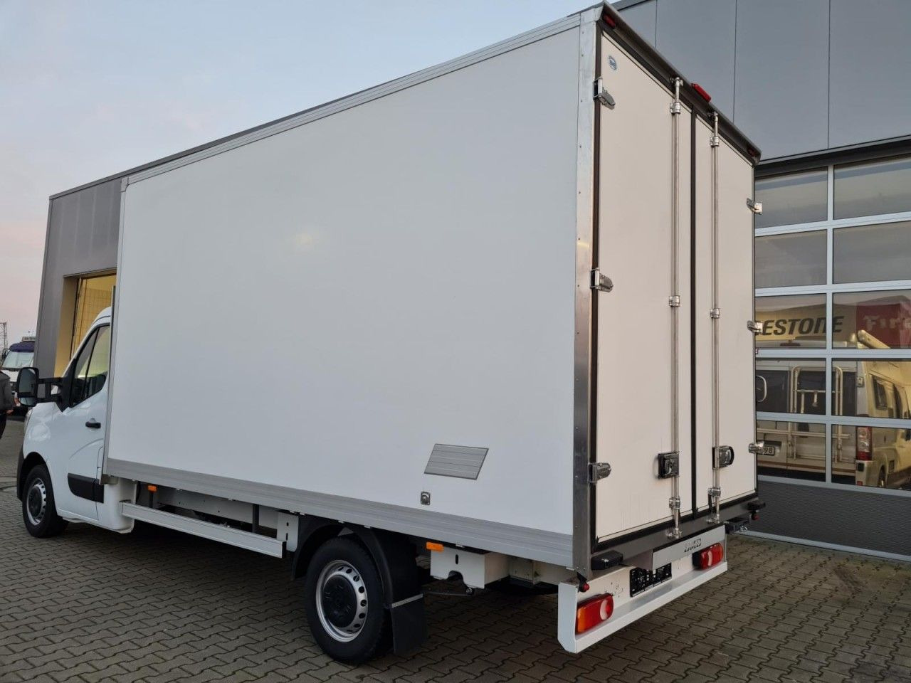 Renault Master 3.5t Möbel Koffer KLIMA LUFTFEDERUNG TEMP - Kapalı kasa kamyonet: fotoğraf 5 Renault Master 3.5t Möbel Koffer KLIMA LUFTFEDERUNG TEMP - Kapalı kasa kamyonet: fotoğraf 5