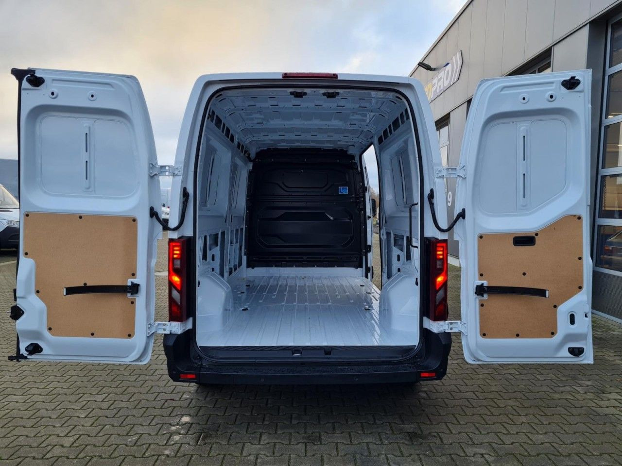Renault Master 35 New Kasten L3H2 KLIMA KOMFORT LED PDC - Panelvan: fotoğraf 5 Renault Master 35 New Kasten L3H2 KLIMA KOMFORT LED PDC - Panelvan: fotoğraf 5