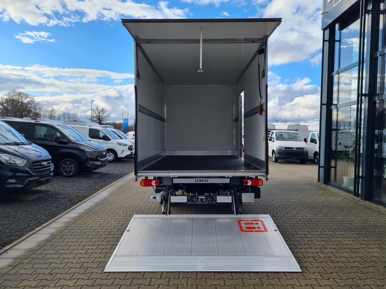 Renault Master 35 New Möbel Koffer LBW KAMERA LUFTFEDERUNG - Kapalı kasa kamyonet: fotoğraf 5 Renault Master 35 New Möbel Koffer LBW KAMERA LUFTFEDERUNG - Kapalı kasa kamyonet: fotoğraf 5