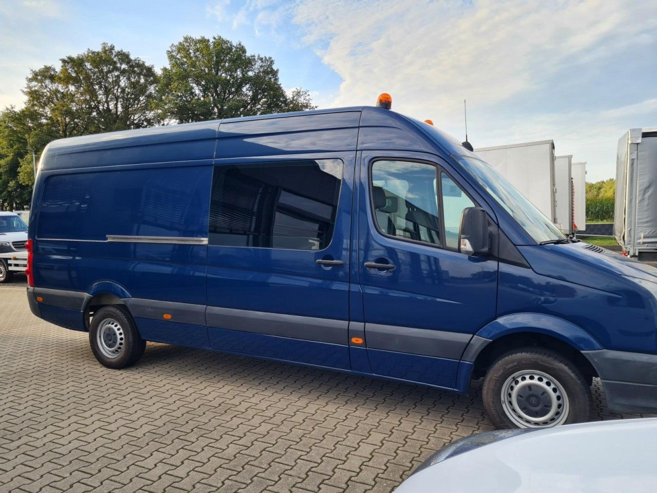 Volkswagen Crafter 35 Kasten Doka 5 Sitze AHK 3.5to REGALSY - Panelvan, Çift kabin kamyonet: fotoğraf 3 Volkswagen Crafter 35 Kasten Doka 5 Sitze AHK 3.5to REGALSY - Panelvan, Çift kabin kamyonet: fotoğraf 3