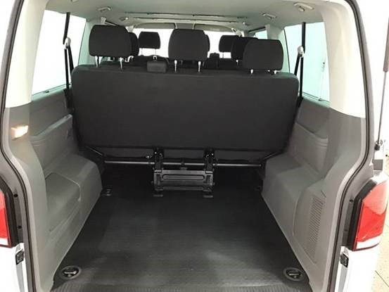 Volkswagen T6.1 Caravelle TDI lang 9 Sitzer 2 Schiebetüren Trendl. - Minibüs, Minivan: fotoğraf 4 Volkswagen T6.1 Caravelle TDI lang 9 Sitzer 2 Schiebetüren Trendl. - Minibüs, Minivan: fotoğraf 4
