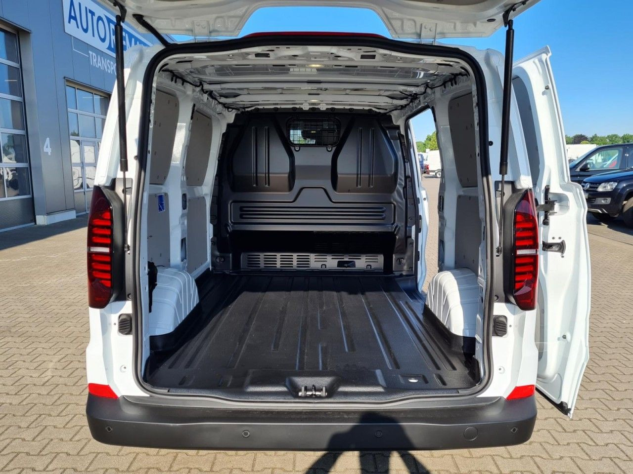 Volkswagen T7 Kasten Tdi KR Heckklappe PDC KLIMA TEMPOMAT - Küçük panelvan: fotoğraf 5 Volkswagen T7 Kasten Tdi KR Heckklappe PDC KLIMA TEMPOMAT - Küçük panelvan: fotoğraf 5