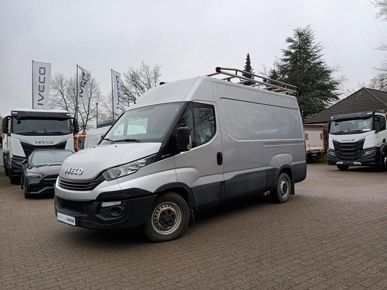 Iveco Daily 35S12V 3520L AHK Dachträger 85 kW (116 ... - Panelvan: fotoğraf 1 Iveco Daily 35S12V 3520L AHK Dachträger 85 kW (116 ... - Panelvan: fotoğraf 1