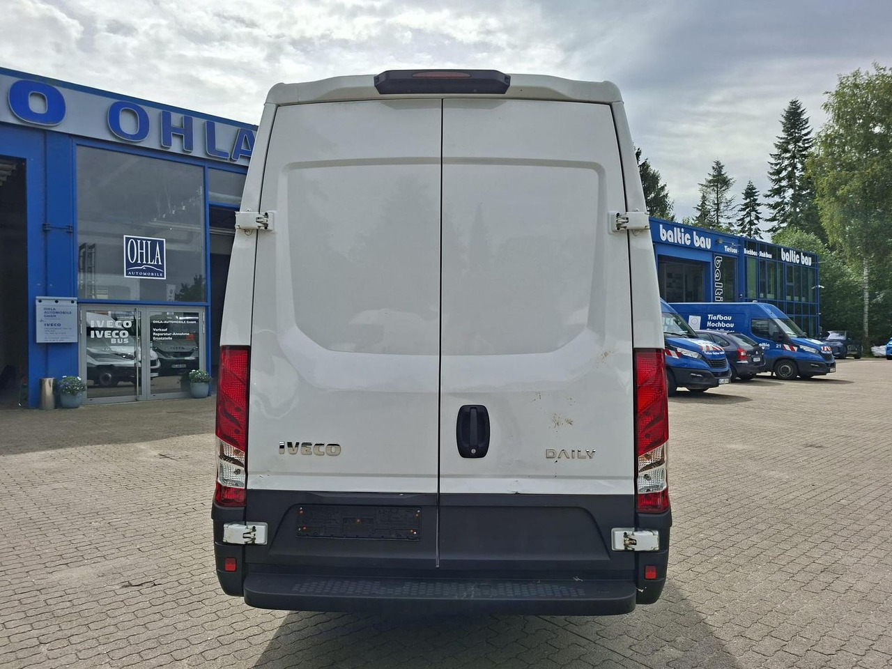 Iveco Daily 35S16V Klima 4100 115 kW (156 PS), Auto... - Panelvan: fotoğraf 4 Iveco Daily 35S16V Klima 4100 115 kW (156 PS), Auto... - Panelvan: fotoğraf 4