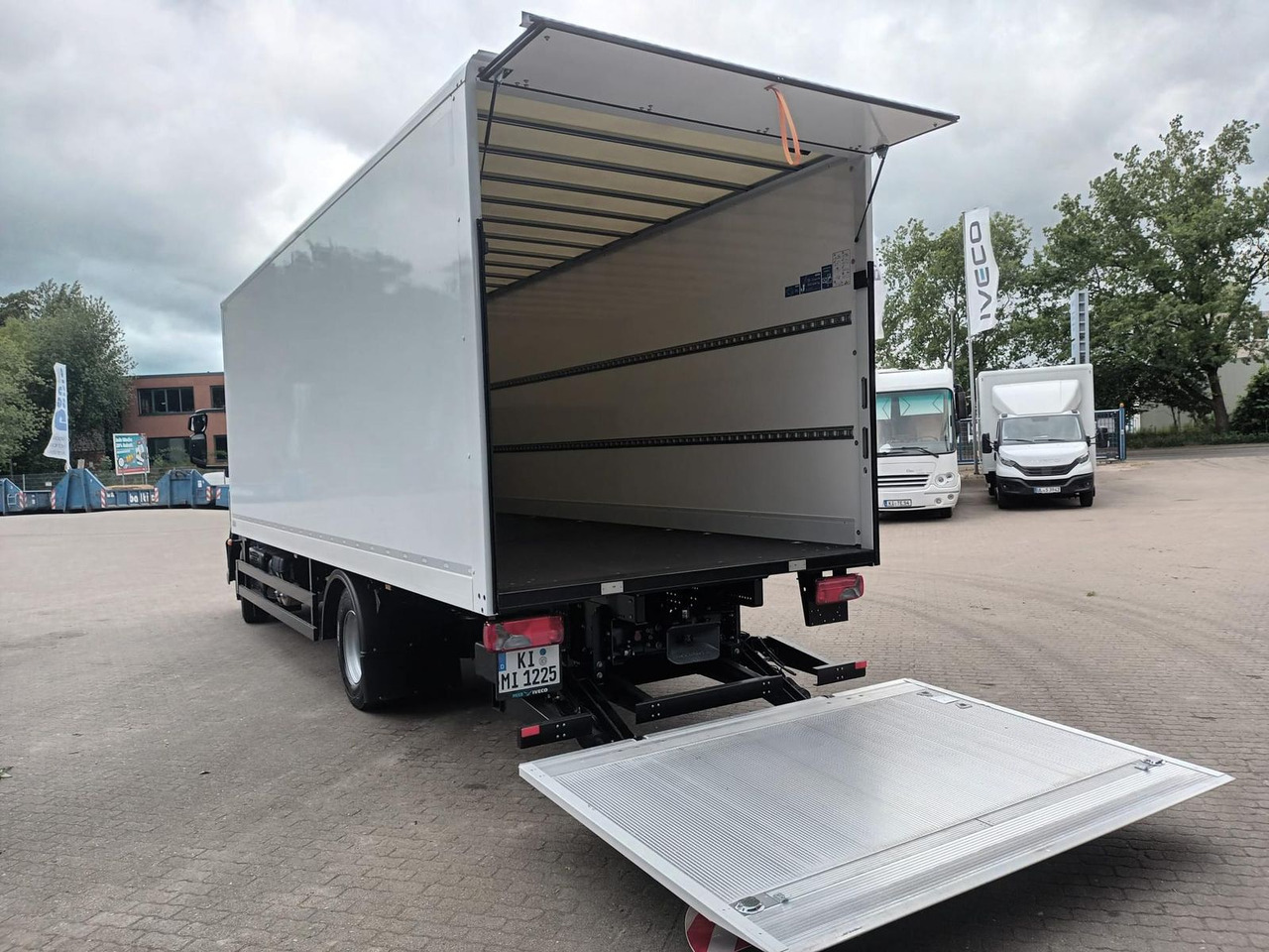 Iveco ML120E25/P mit SAXAS LBW 185 kW (252 PS), Aut... - Kapalı kasa kamyonet: fotoğraf 4 Iveco ML120E25/P mit SAXAS LBW 185 kW (252 PS), Aut... - Kapalı kasa kamyonet: fotoğraf 4
