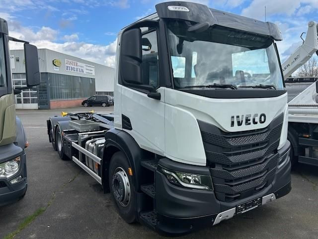 Iveco X-WAY AD280X46Y/PS ON Palfinger PH T20 SLD5 3... - Kancalı yükleyici kamyon: fotoğraf 1 Iveco X-WAY AD280X46Y/PS ON Palfinger PH T20 SLD5 3... - Kancalı yükleyici kamyon: fotoğraf 1