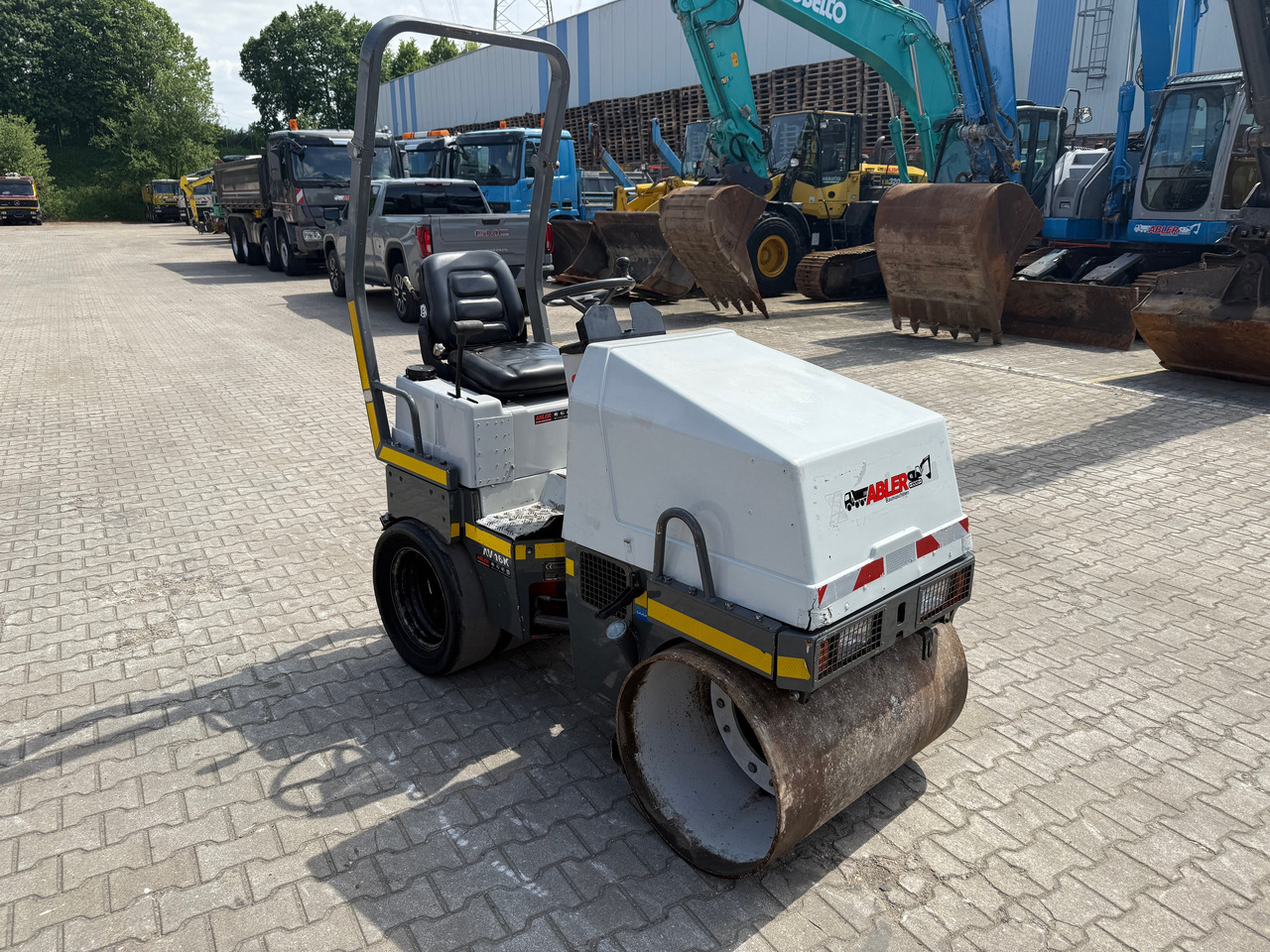 Ammann AV16K Kombiwalze - Silindir makinesi: fotoğraf 3 Ammann AV16K Kombiwalze - Silindir makinesi: fotoğraf 3