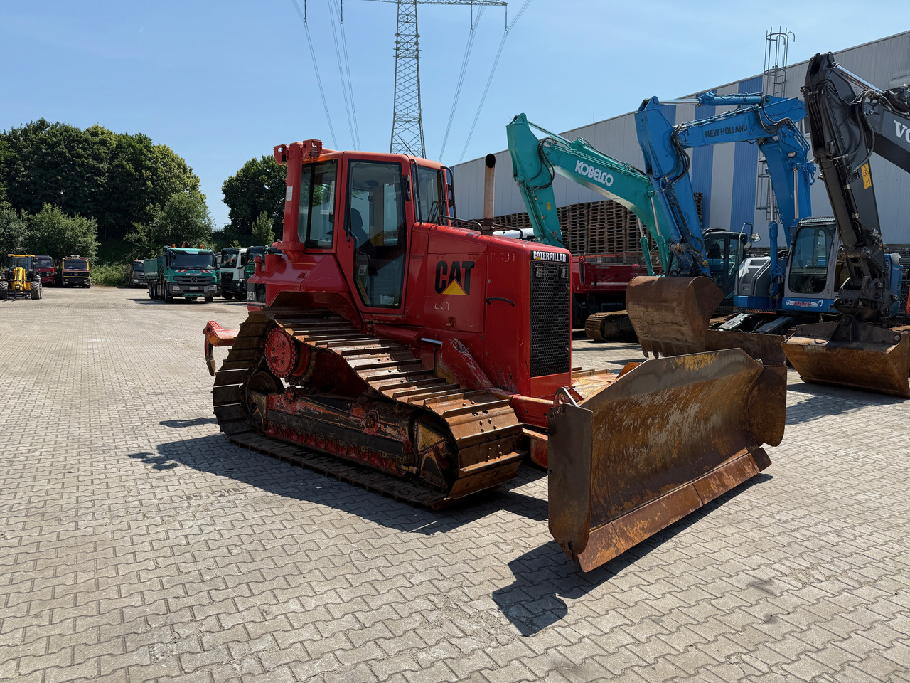 CATERPILLAR D5N FTC LGP Raupe mit 6-Wege + Heckaufreißer - Buldozer: fotoğraf 3 CATERPILLAR D5N FTC LGP Raupe mit 6-Wege + Heckaufreißer - Buldozer: fotoğraf 3