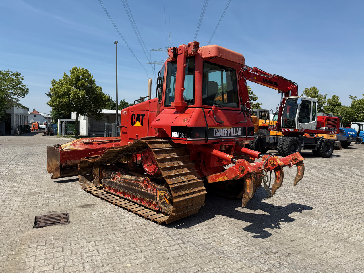 CATERPILLAR D5N FTC LGP Raupe mit 6-Wege + Heckaufreißer - Buldozer: fotoğraf 5 CATERPILLAR D5N FTC LGP Raupe mit 6-Wege + Heckaufreißer - Buldozer: fotoğraf 5