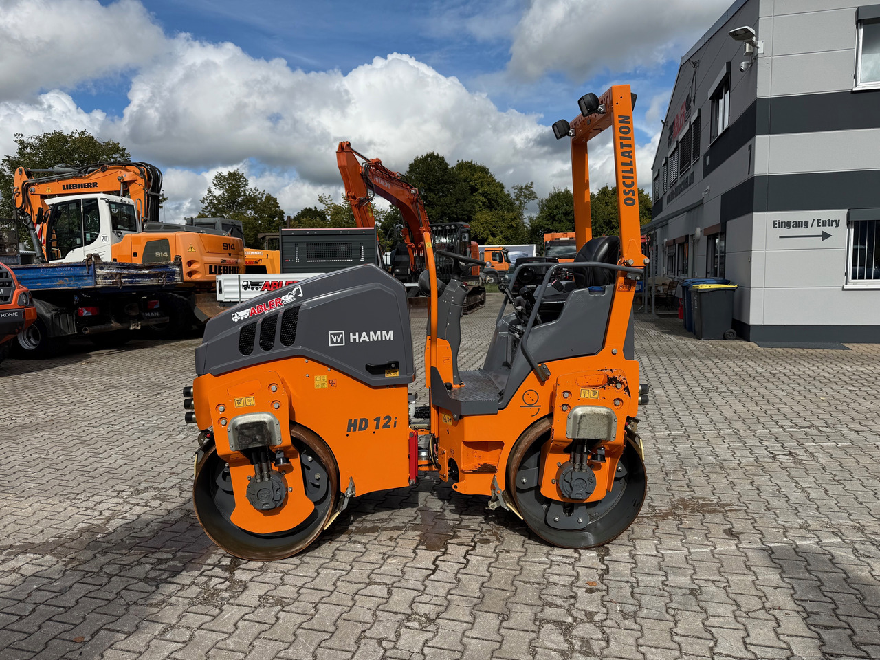 HAMM HD12i VO VIO Tandemwalze mit Oszillation - Yol silindiri: fotoğraf 2 HAMM HD12i VO VIO Tandemwalze mit Oszillation - Yol silindiri: fotoğraf 2
