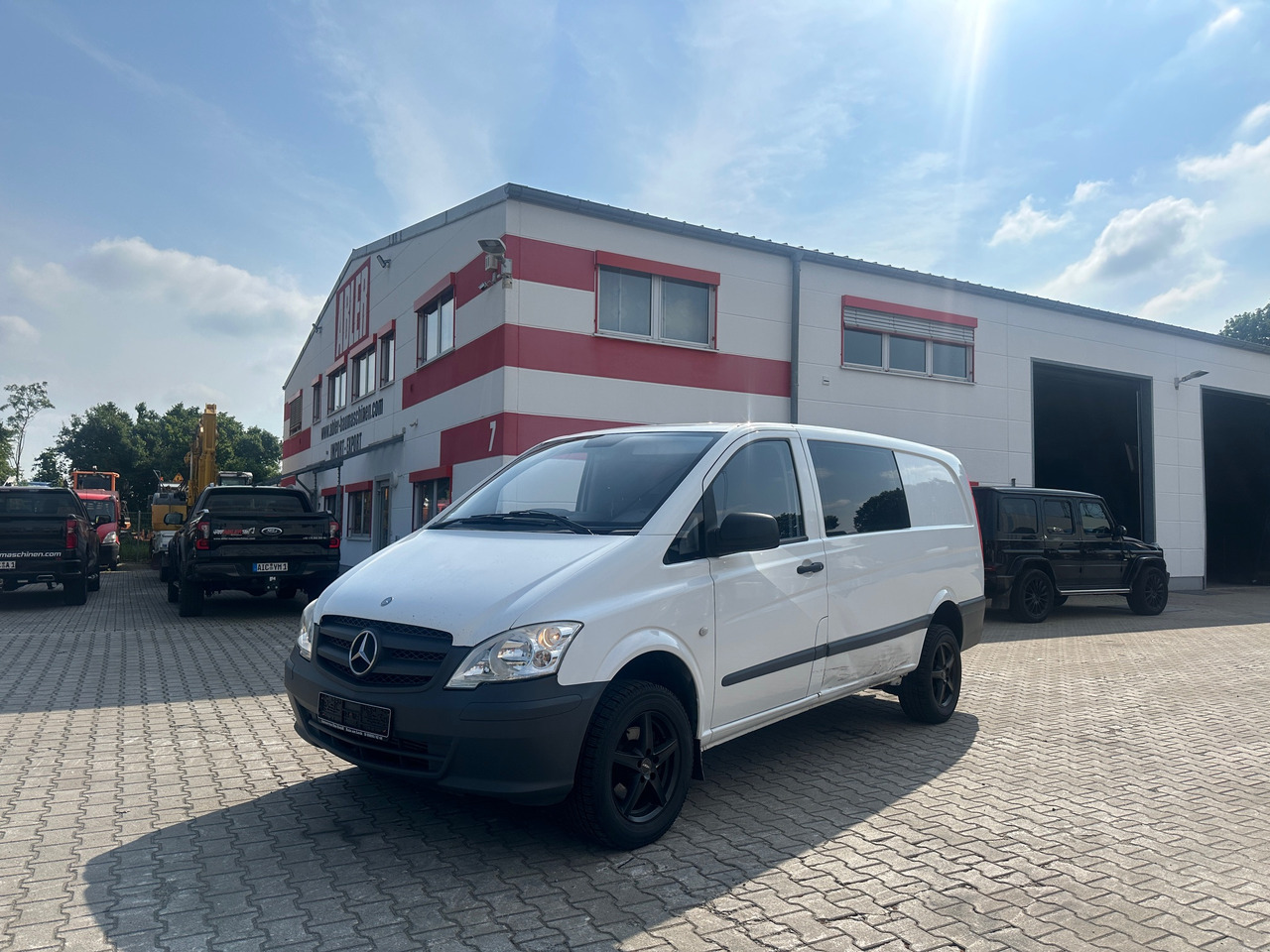 Mercedes-Benz 116 CDI Vito 4x4 Allrad - Binek araba: fotoğraf 2 Mercedes-Benz 116 CDI Vito 4x4 Allrad - Binek araba: fotoğraf 2