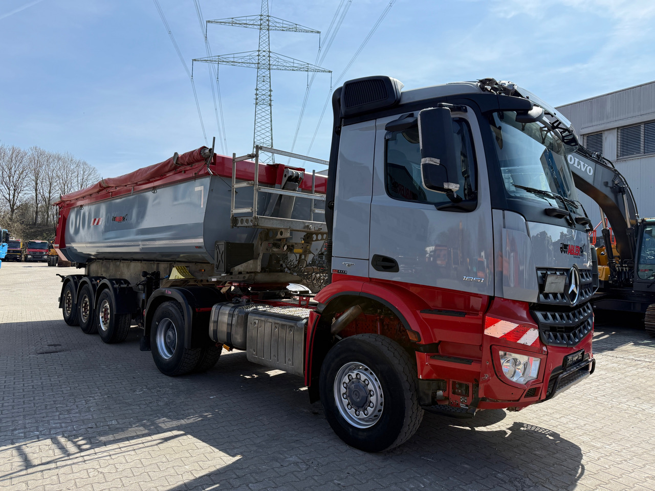 Mercedes-Benz 1851 Arocs ECHTER 4x4 mit Schmitz Kippauflieger - Damperli kamyon: fotoğraf 3 Mercedes-Benz 1851 Arocs ECHTER 4x4 mit Schmitz Kippauflieger - Damperli kamyon: fotoğraf 3