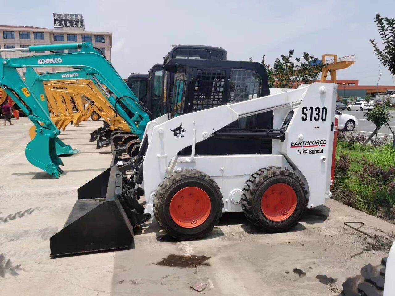 Bobcat S130 - Mini yükleyici: fotoğraf 2 Bobcat S130 - Mini yükleyici: fotoğraf 2