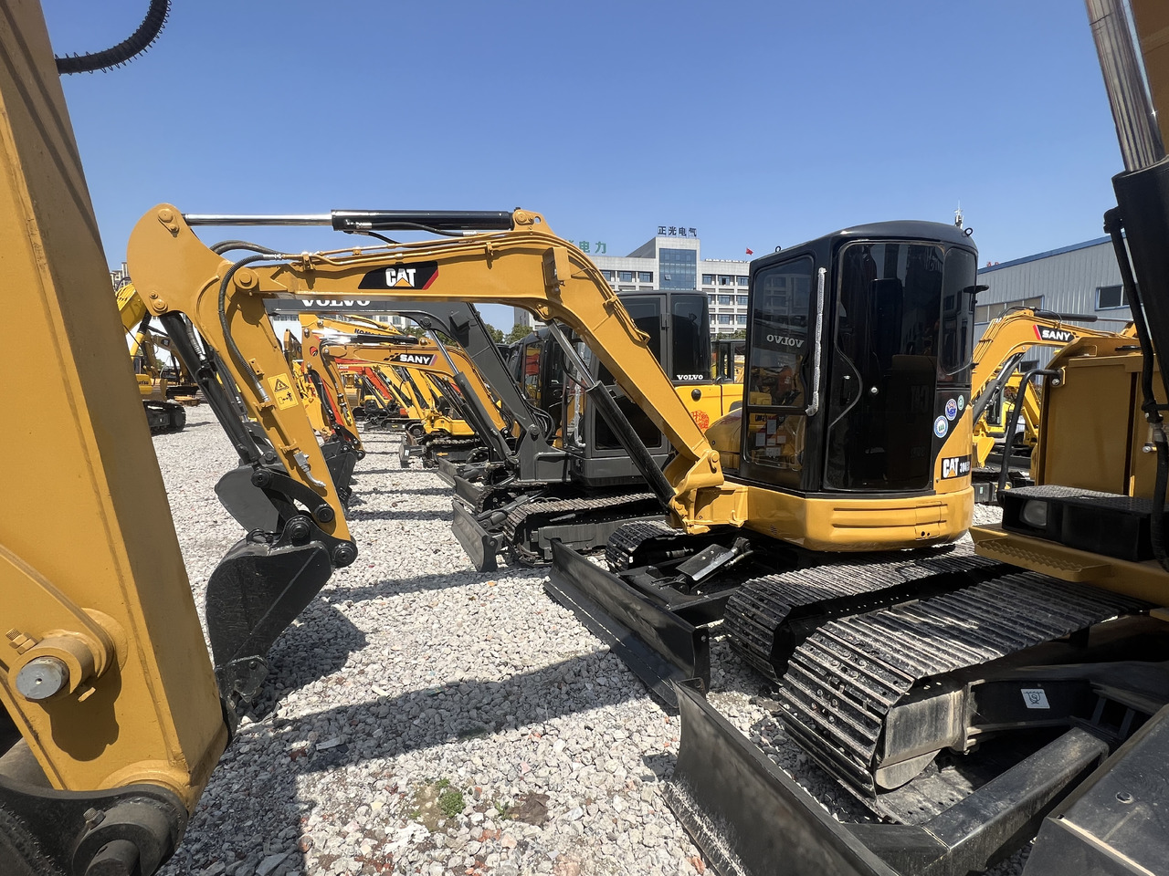 Mini ekskavatör Caterpillar 304CR: fotoğraf 8