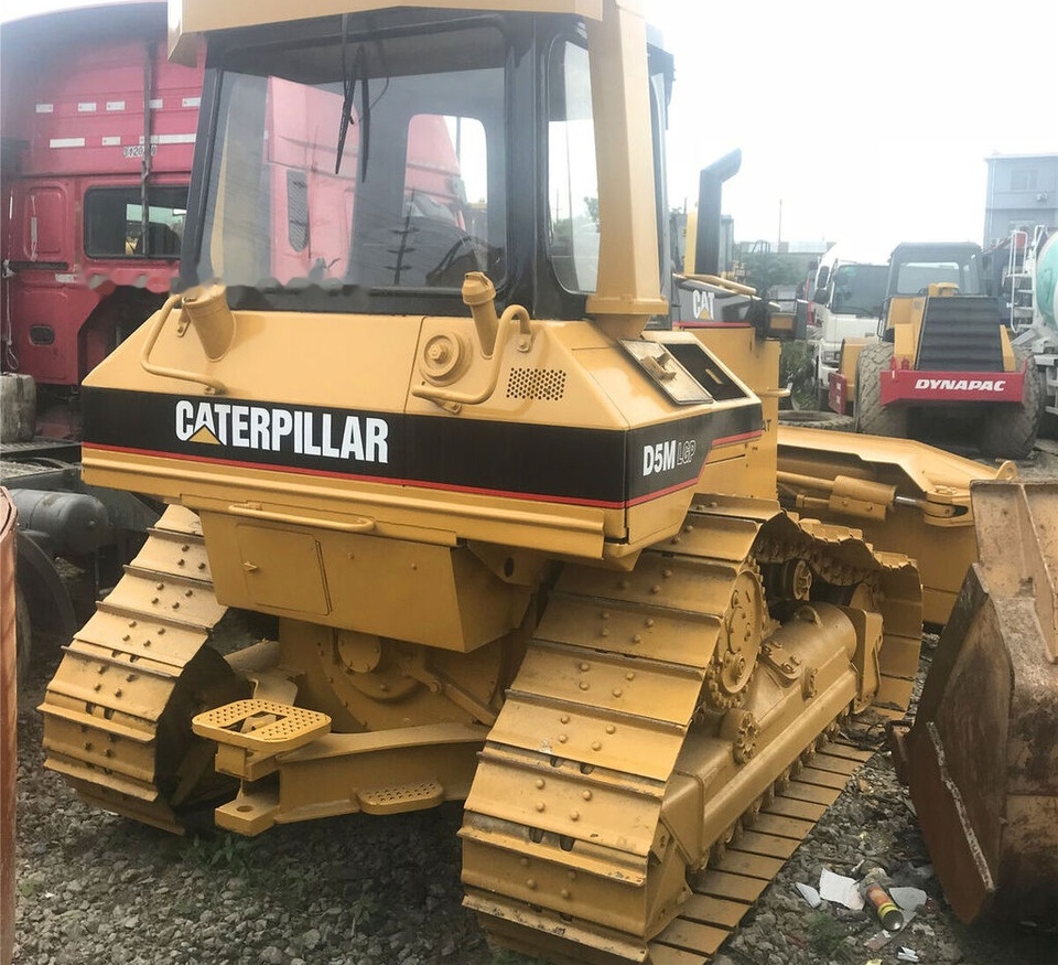 Caterpillar D5M - Buldozer: fotoğraf 2 Caterpillar D5M - Buldozer: fotoğraf 2